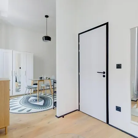 Un Studio Dans La Apartment